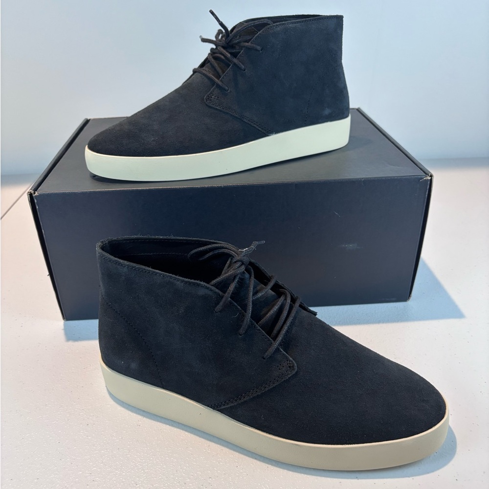 Everlane Desert Boot / Chukka – Black Suede – Size 7.5 – NIB / Excellent